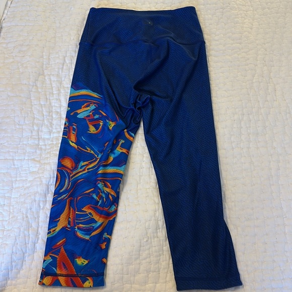 Peloton x Temi Coker High Waist Bowie Capri Leggings - Size Medium - Picture 4 of 4